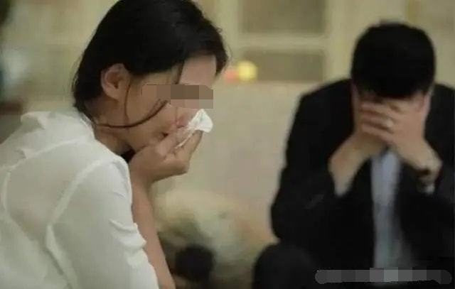 男子遭车祸成不完整男人！半岛·BOB官方网站妻子出轨健身教练后选择隐忍却断送性命(图3)