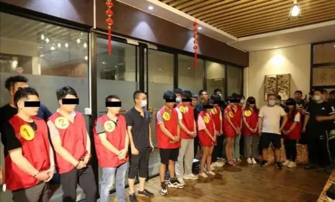 121名美少女网上“卖身”打钱就能做女友背后还有这样的BOB半岛猫腻(图6)